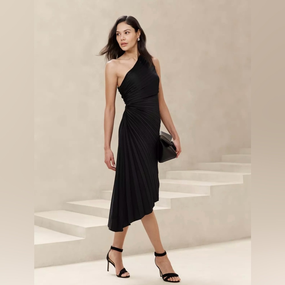Banana Republic Black One Shoulder Dress